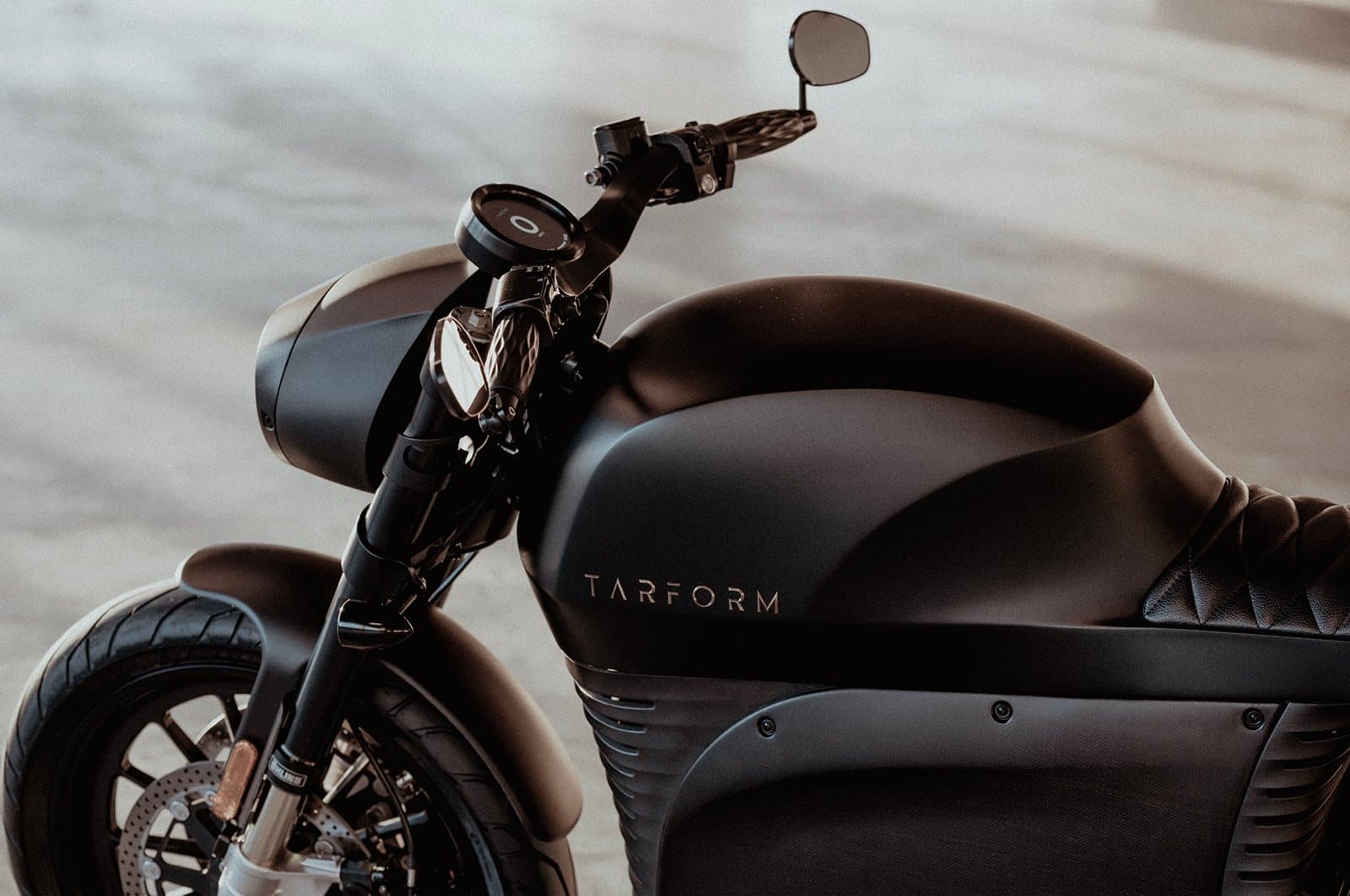 Tarform, front view